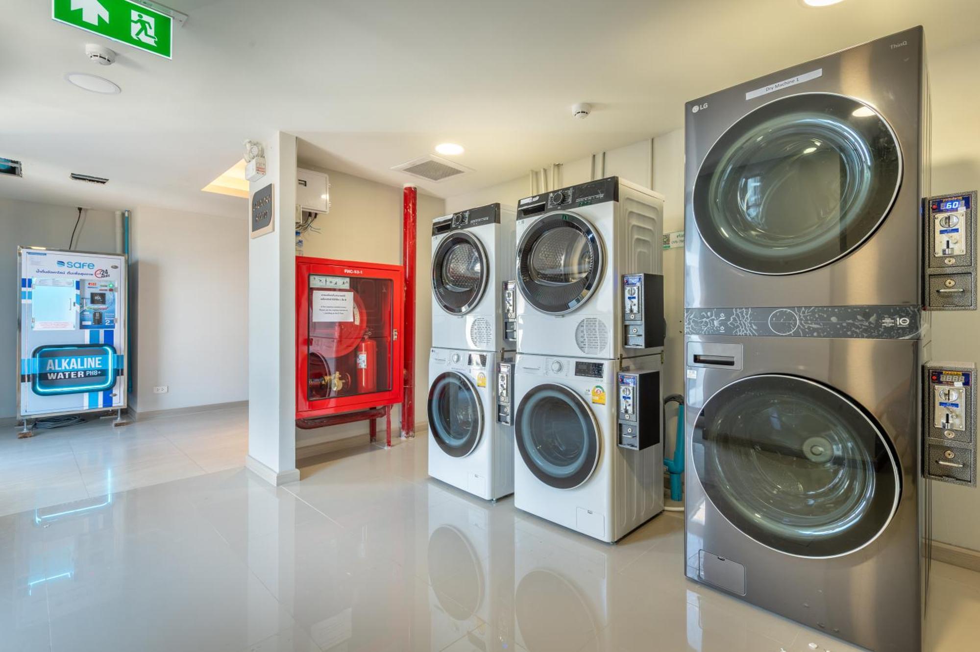 Salaya One Hotel & Service Apartment Zewnętrze zdjęcie