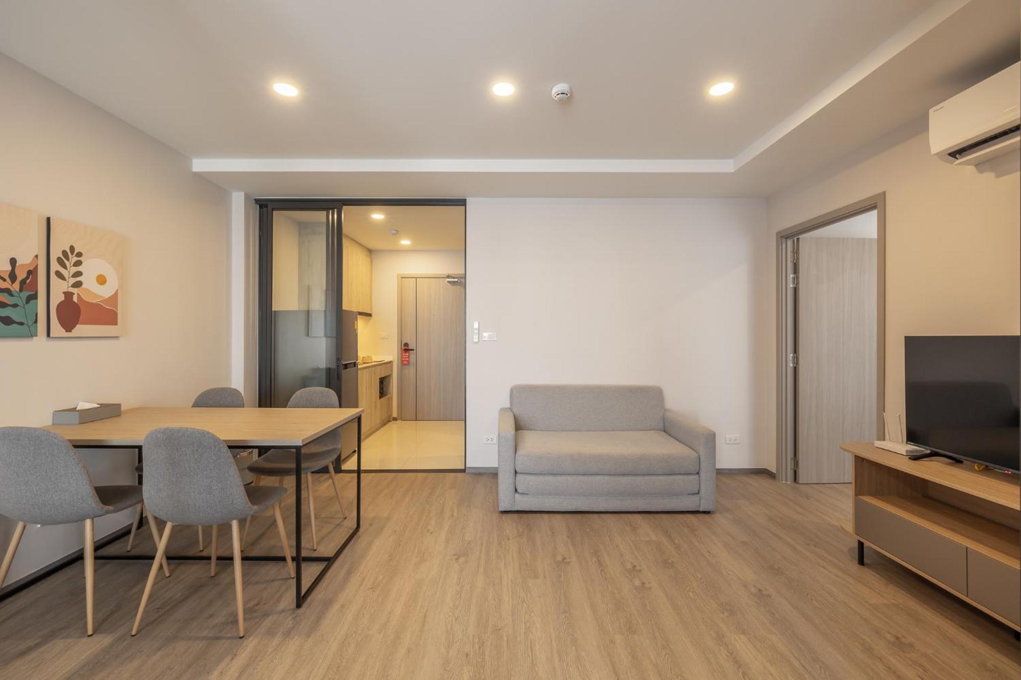 Salaya One Hotel & Service Apartment Zewnętrze zdjęcie