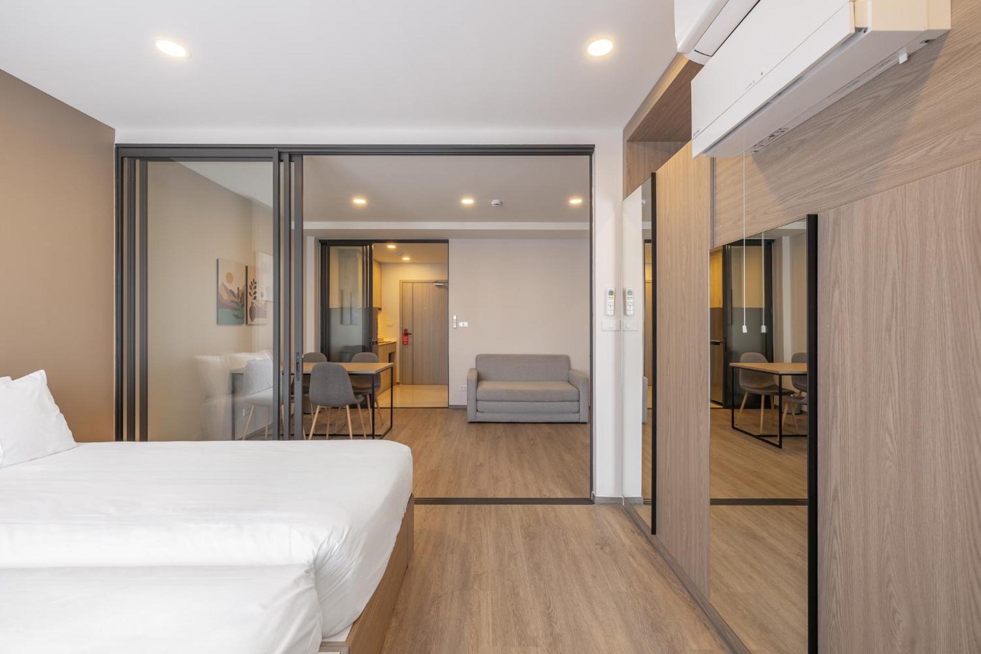 Salaya One Hotel & Service Apartment Zewnętrze zdjęcie