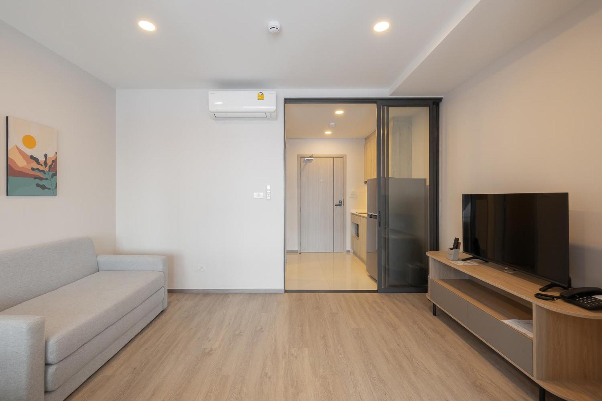 Salaya One Hotel & Service Apartment Zewnętrze zdjęcie