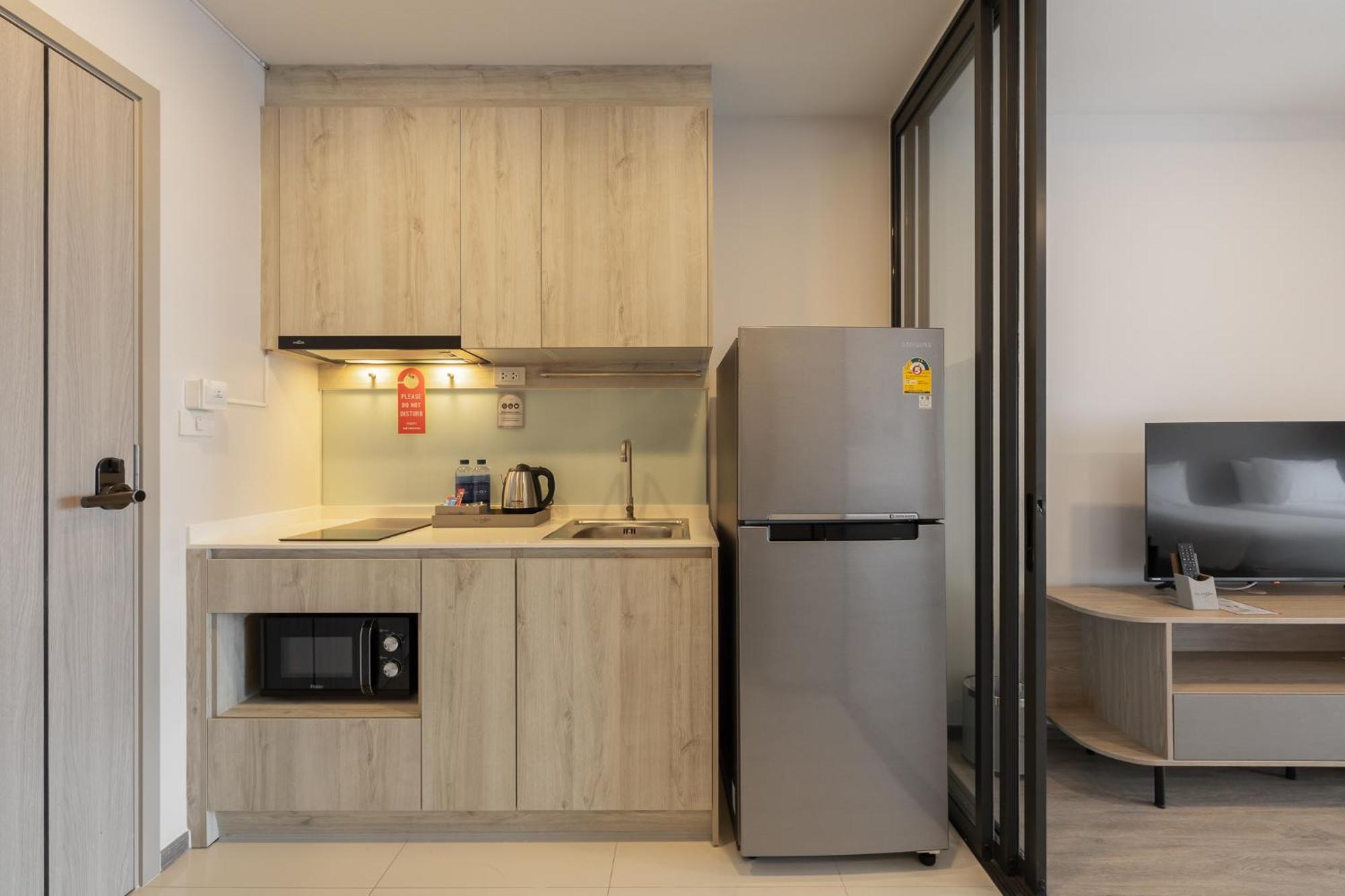 Salaya One Hotel & Service Apartment Zewnętrze zdjęcie